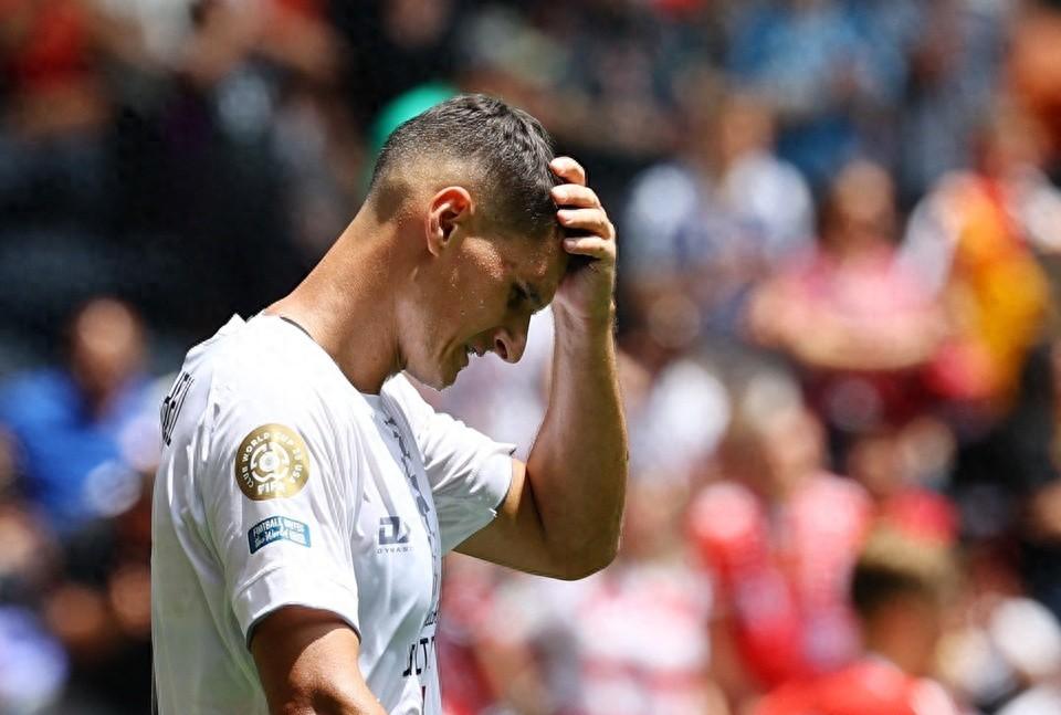 包含清晨体能课后,拜仁慕尼黑刷新队史纪录备战意甲,更衣室稳定,资深球员宣示担当的词条 包含清晨体能课后,拜仁慕尼黑刷新队史纪录备战意甲,更衣室稳定,资深球员宣示担当的词条